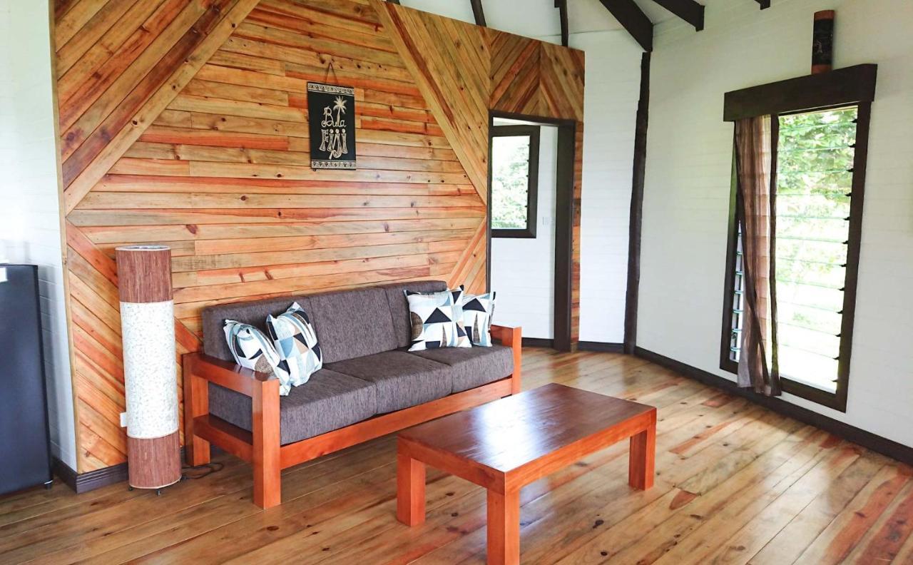 Vakanananu Retreat Villa Matei Bagian luar foto